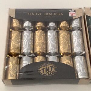 FESTIVE CRACKERS